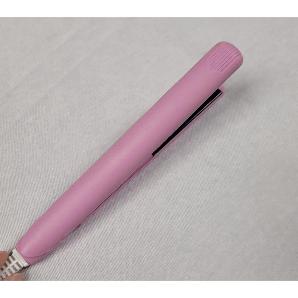 Vivitar Mini Flat Iron (Model: HT-ES43-ST) 7 inch Pink Mini Hair Straightener